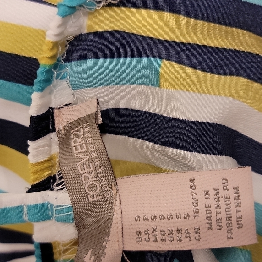 𝅺forever 21 abstract cubist print self tie romper with elastic waist size small - Picture 4 of 10